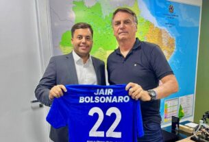 Pré-candidato a prefeito de Piúma, Kauê Olioveira e o ex-presidente Bolsonaro